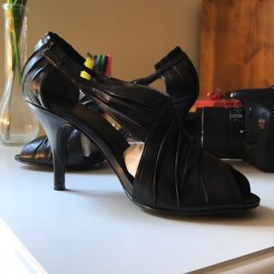 Not worn. MODA peep toe heels! Black. Size7